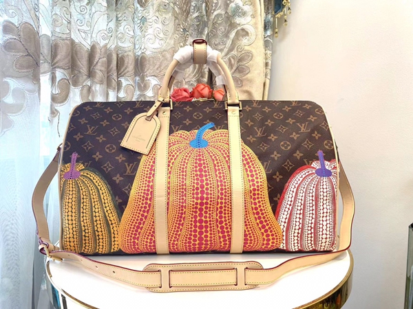 ルイヴィトンバッグ側面デザイン